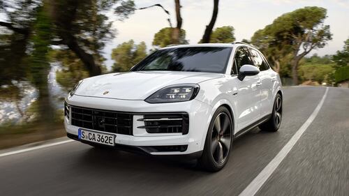 Porsche Cayenne S E-Hybrid, guarda tutte le foto 9