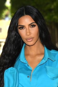 Kim Kardashian bollente in tanga 11