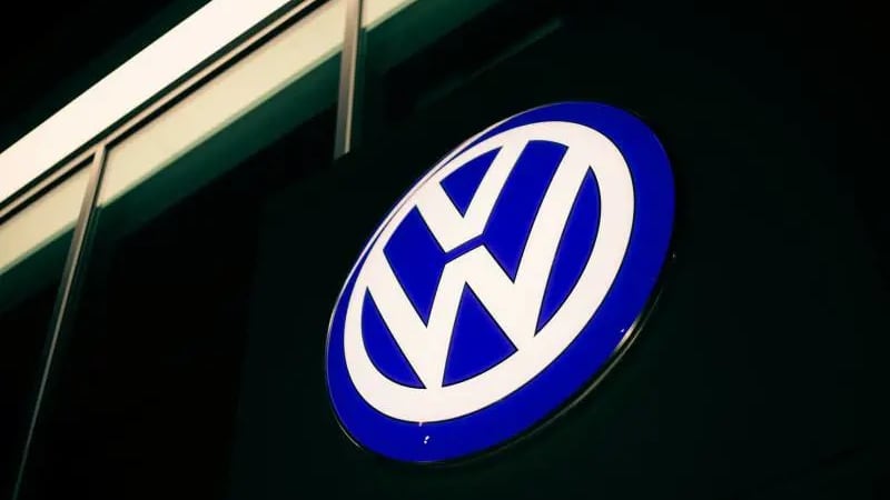 Volkswagen dimezza i modelli carte, coperte sui 120mila esuberi