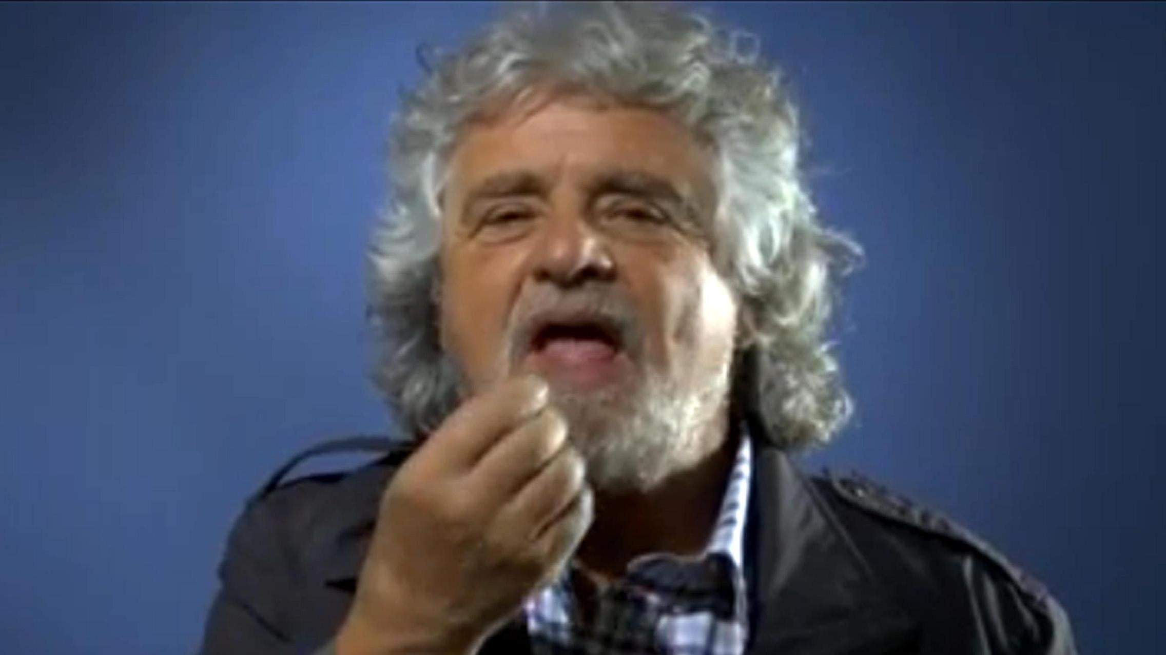 Grillo la butta in farsa. Accusa i pensionati e si prende il Maalox