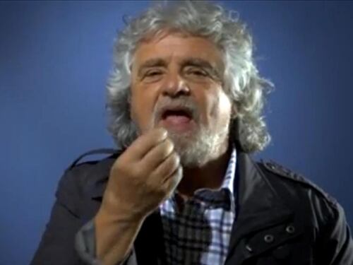 Grillo la butta in farsa. Accusa i pensionati e si prende il Maalox