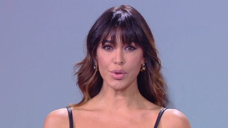 Belen sbotta: "Con la mia faccia faccio quello che voglio"