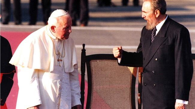 Castro, la svolta con Wojtyla e la lenta transizione di Cuba