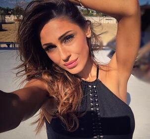 Anna Tatangelo sexy tanguera 21