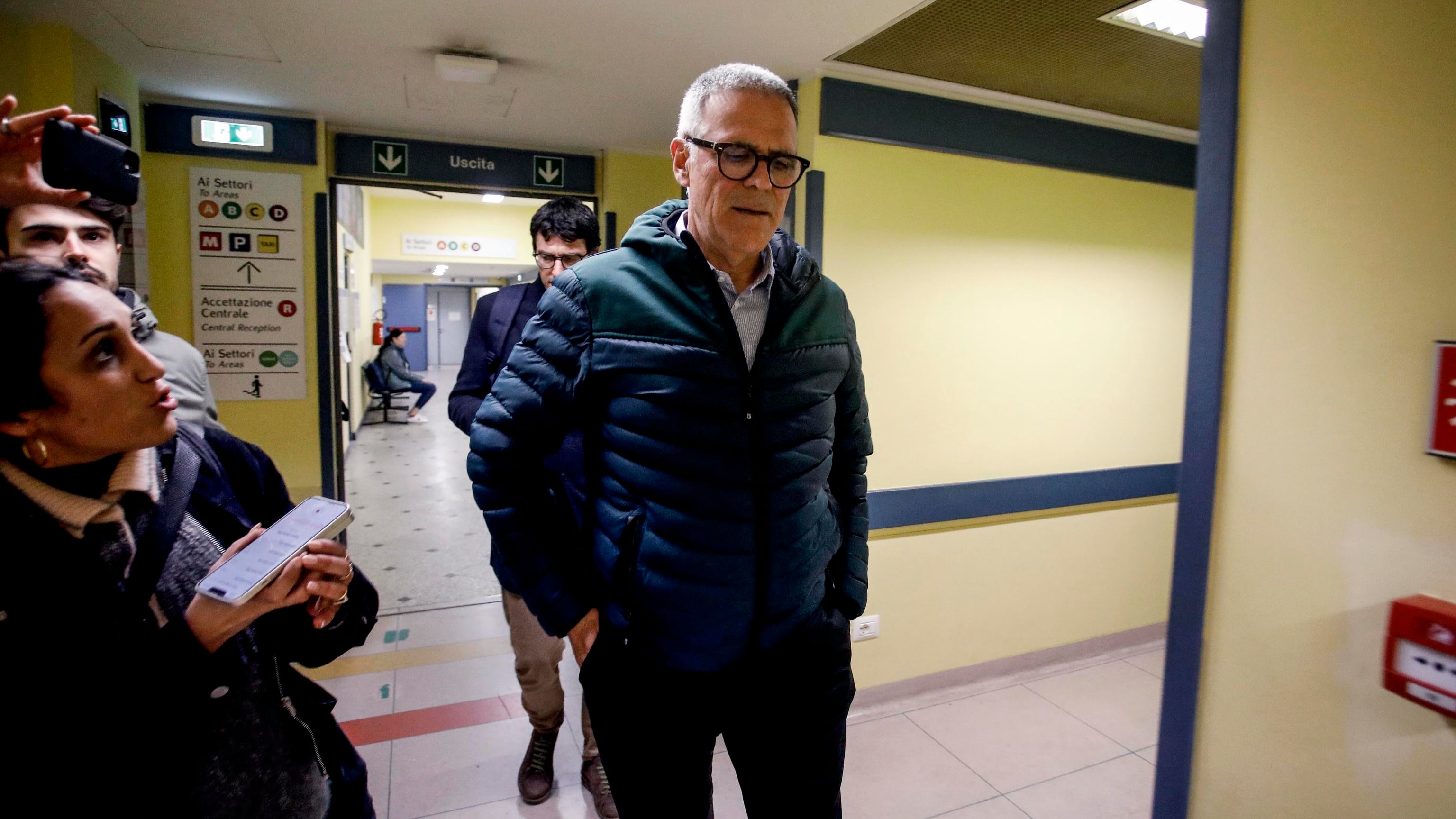 "Tanti dicono caz....". Zangrillo sbotta contro le fake news su Berlusconi