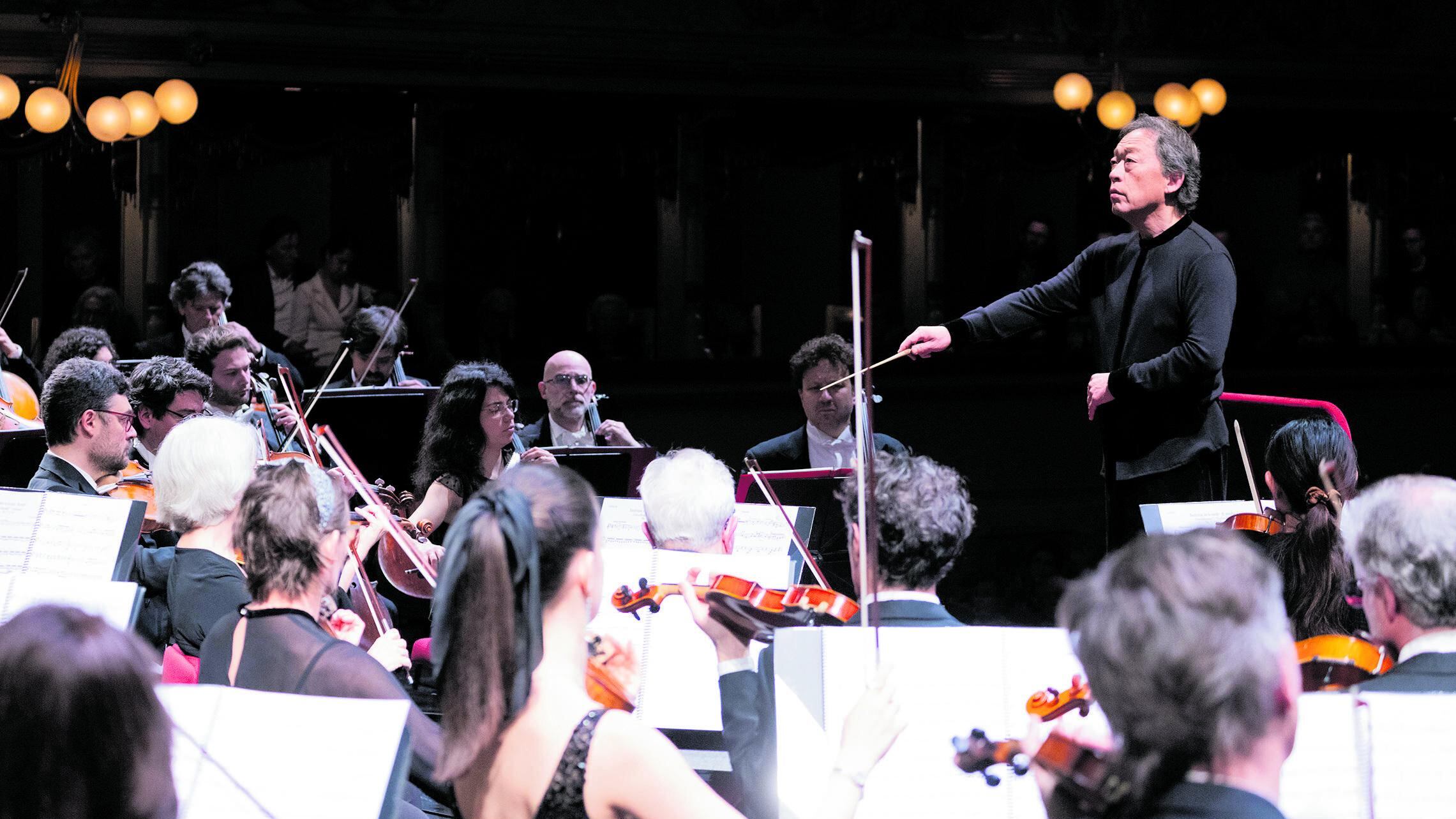 Chung dirige la Filarmonica