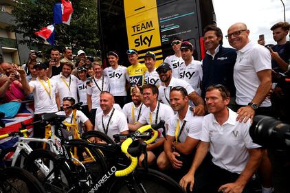 Tour de France, le foto con dedica della Pinarello di Froome 19