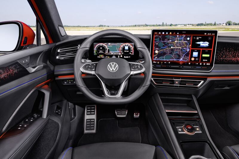 Volkswagen Tiguan 2024: guarda tutte le foto 12