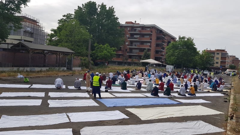 I musulmani invadono Roma per la fine del Ramadan 3