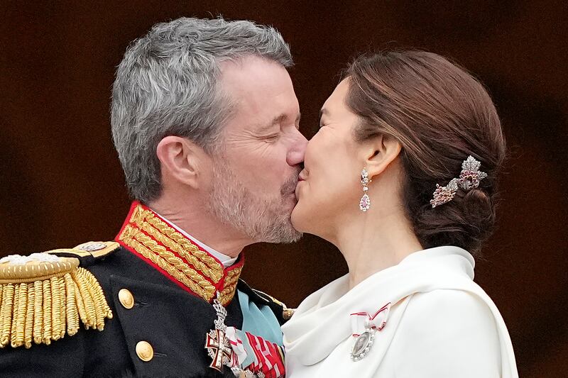 La regina Margrethe abdica. Sale al trono Re Frederik X 9