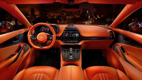 Aston Martin DBX707 restyling, guarda tutte le foto 5