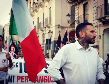 Chi è Massimo Ursino, il militante di FN pestato a Palermo 8