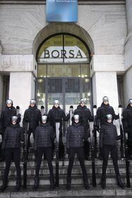 Sci e piumini, il debutto di Moncler a Piazza Affari 12