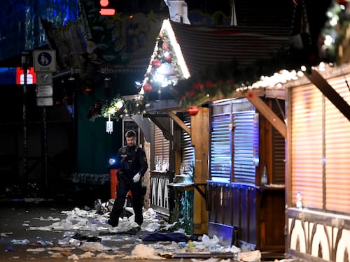 Attentato a Magdeburgo, il mercatino di Natale dopo l'attacco