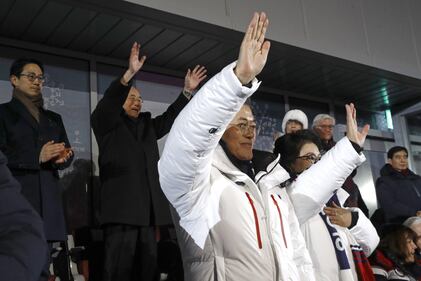Una stretta di mano per il futuro della Corea 4