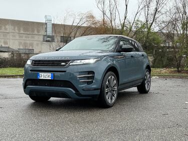 Range Rover Evoque PHEV: guarda la gallery del rivisto SUV ibrido inglese 1