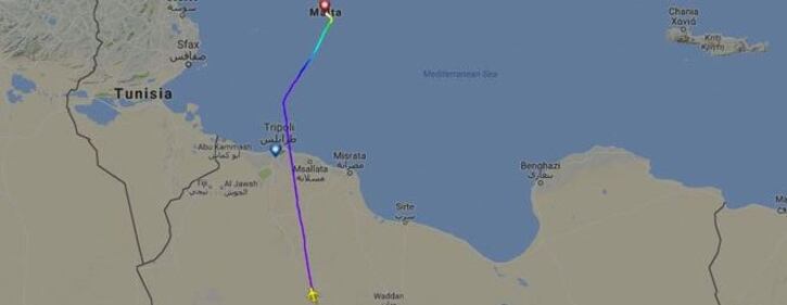 Le immagini del volo dirottato a Malta 3
