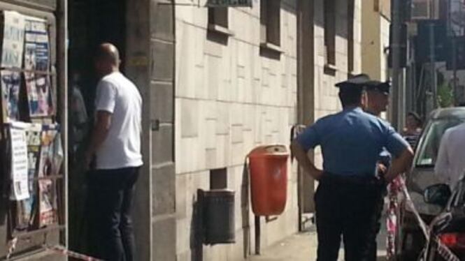 Roma, branco di stranieri aggredisce e rapina 19enne