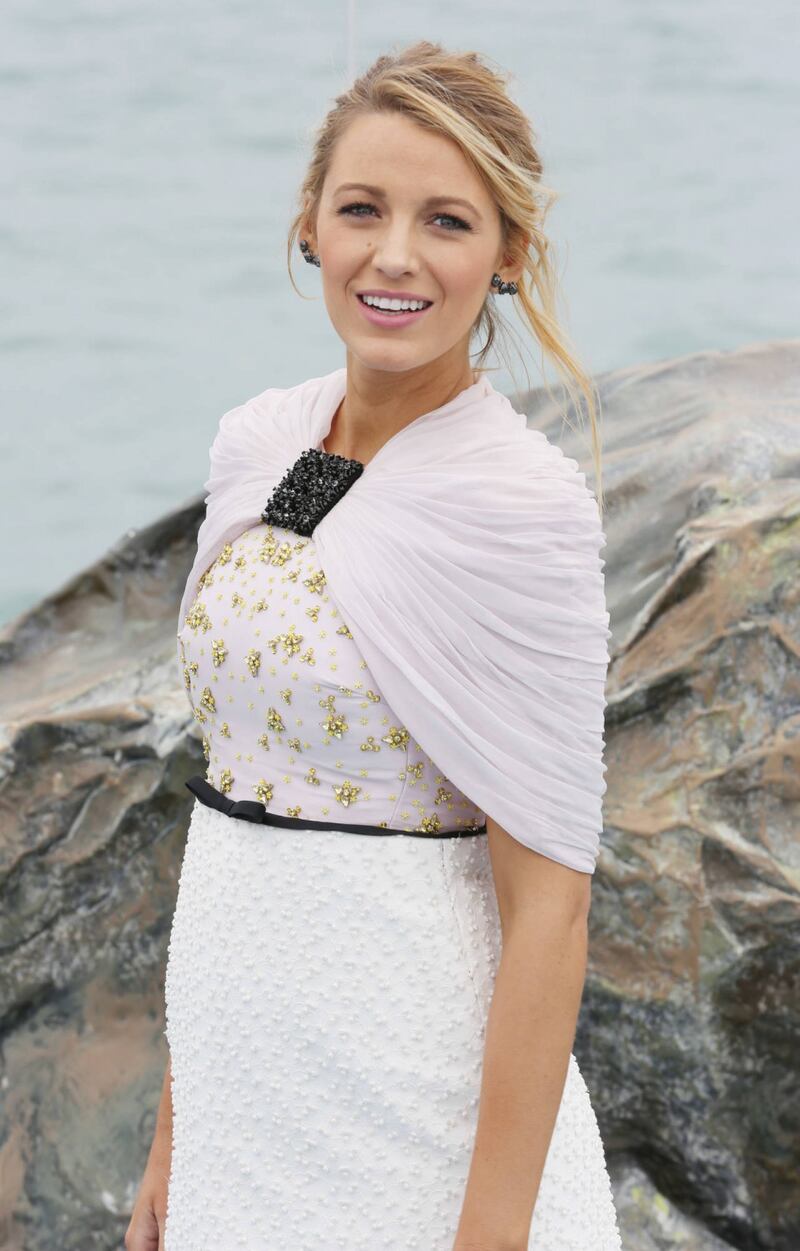 Blake Lively, pancione su red carpet 29
