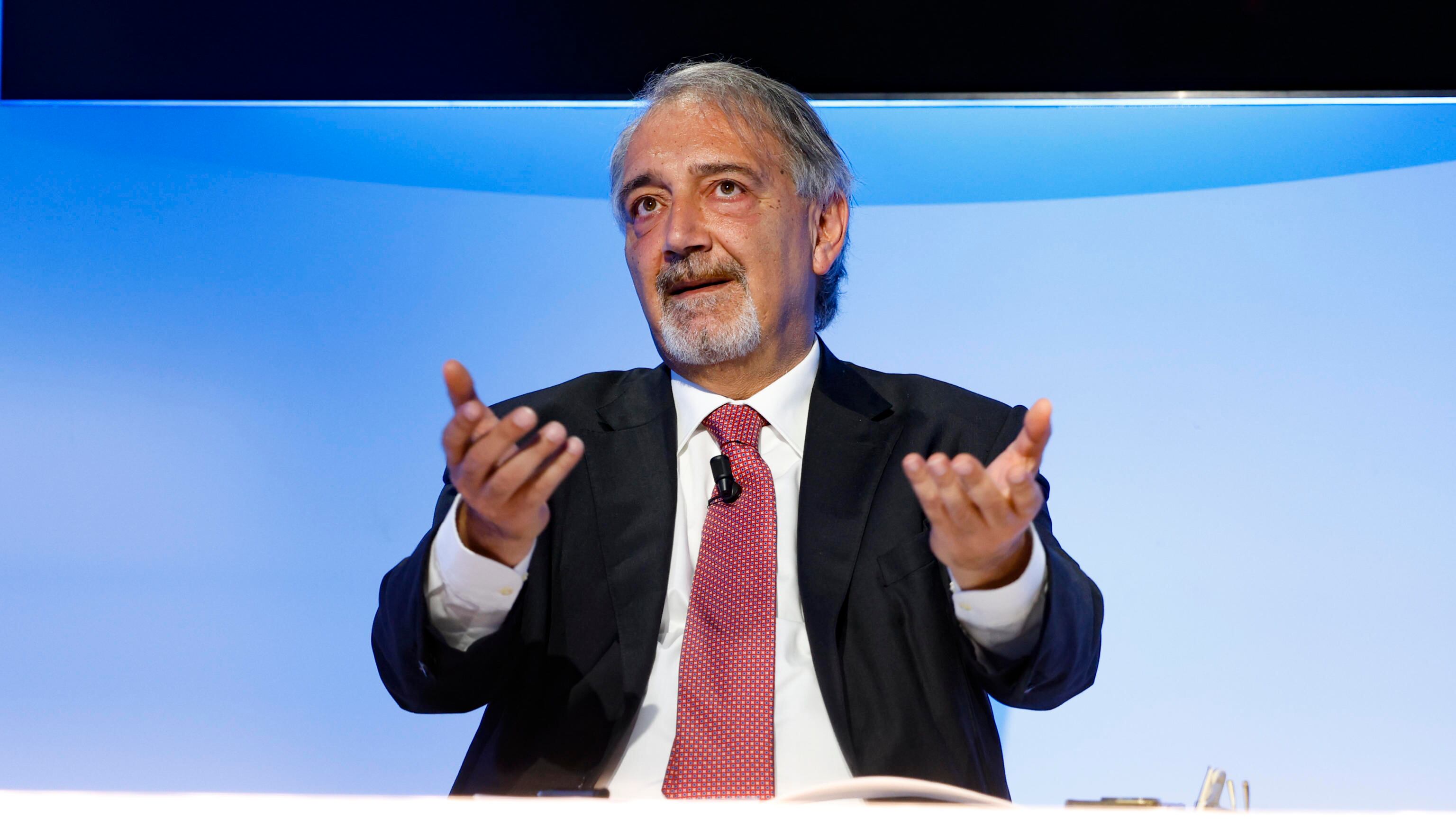"Parole a titolo personale, valuterò". Rocca interviene sul caso De Angelis