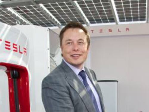 Tesla, taglio a 4mila dipendenti per fare utili