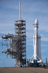 Parte il bus spaziale di Space X 15