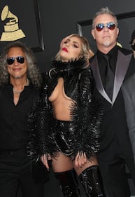 Grammy 2017, i look più sexy sul red carpet 21
