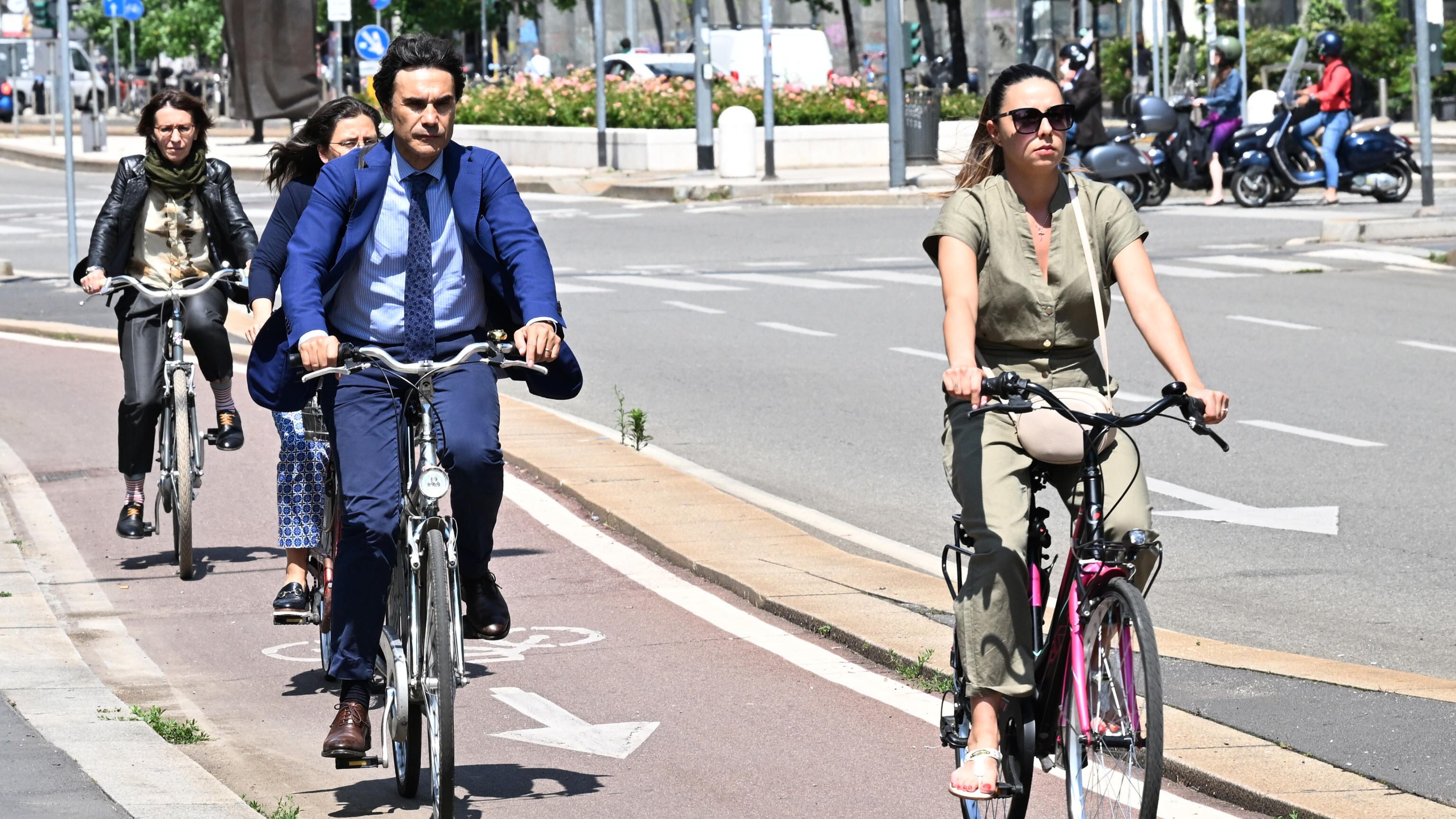 "Milano come Parigi? Serve coraggio politico". Non è una città per biciclette