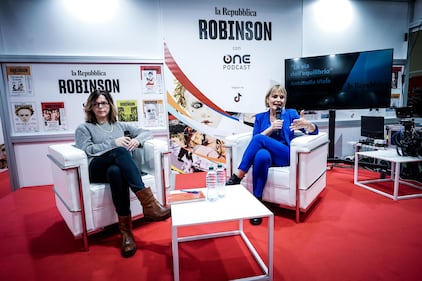 "Avete mentito alla popolazione", Antonella Viola contestata da un no vax alla Fiera del Libro 3