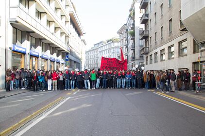 Milano: corteo studentesco in tema di immigrazione e istruzione  10