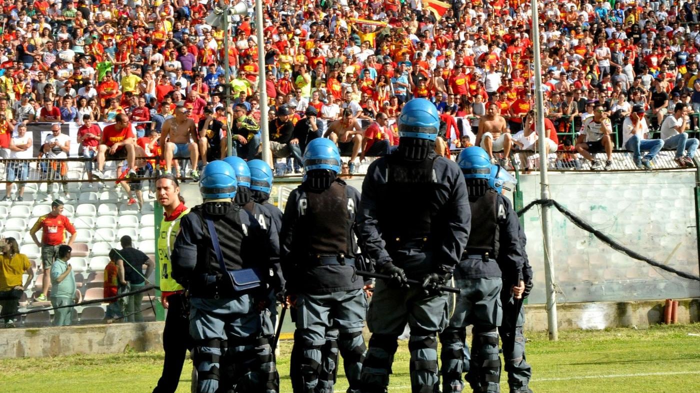 Denuncia del Sap: "Poliziotti costretti a pagarsi da soli le divise"