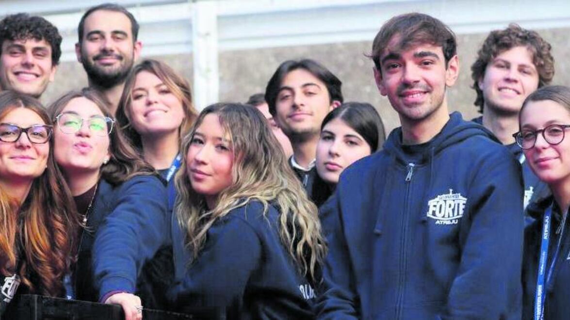 "Fenix", la generazione in lotta contro i tecnocrati
