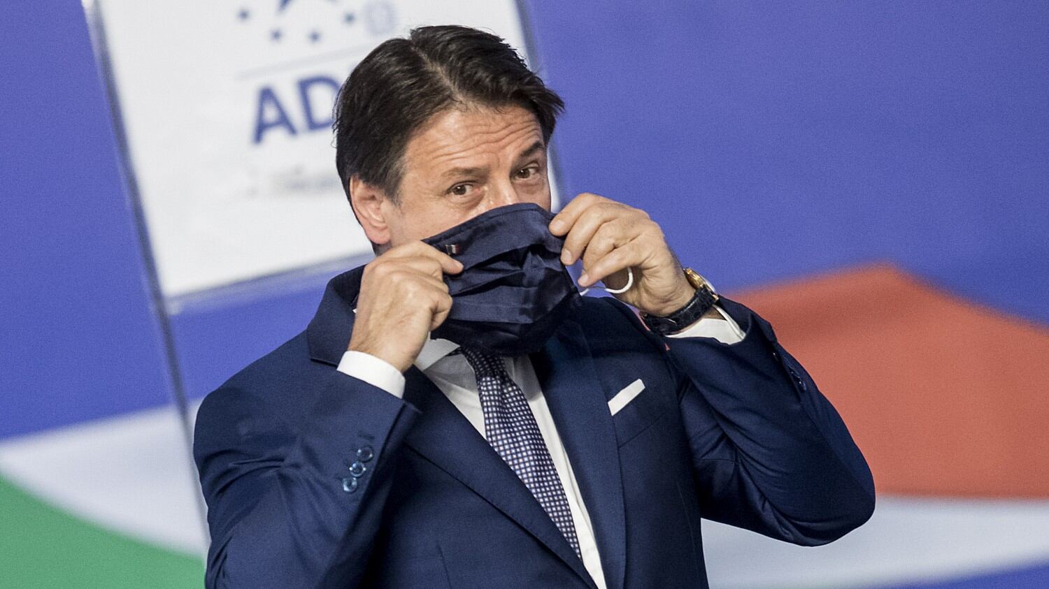 Conte compra i mobili da Ikea E gli scappa la frase sulla Lega