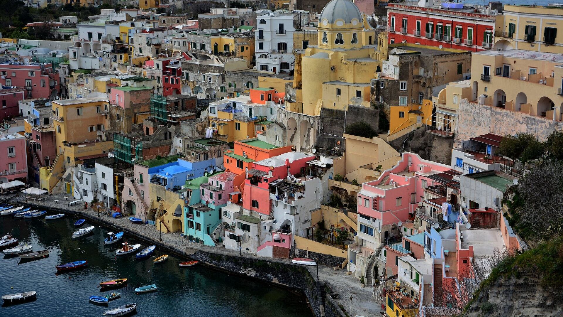 Alla scoperta del Belpaese: un lungo fine settimana a Napoli, Capri e Procida