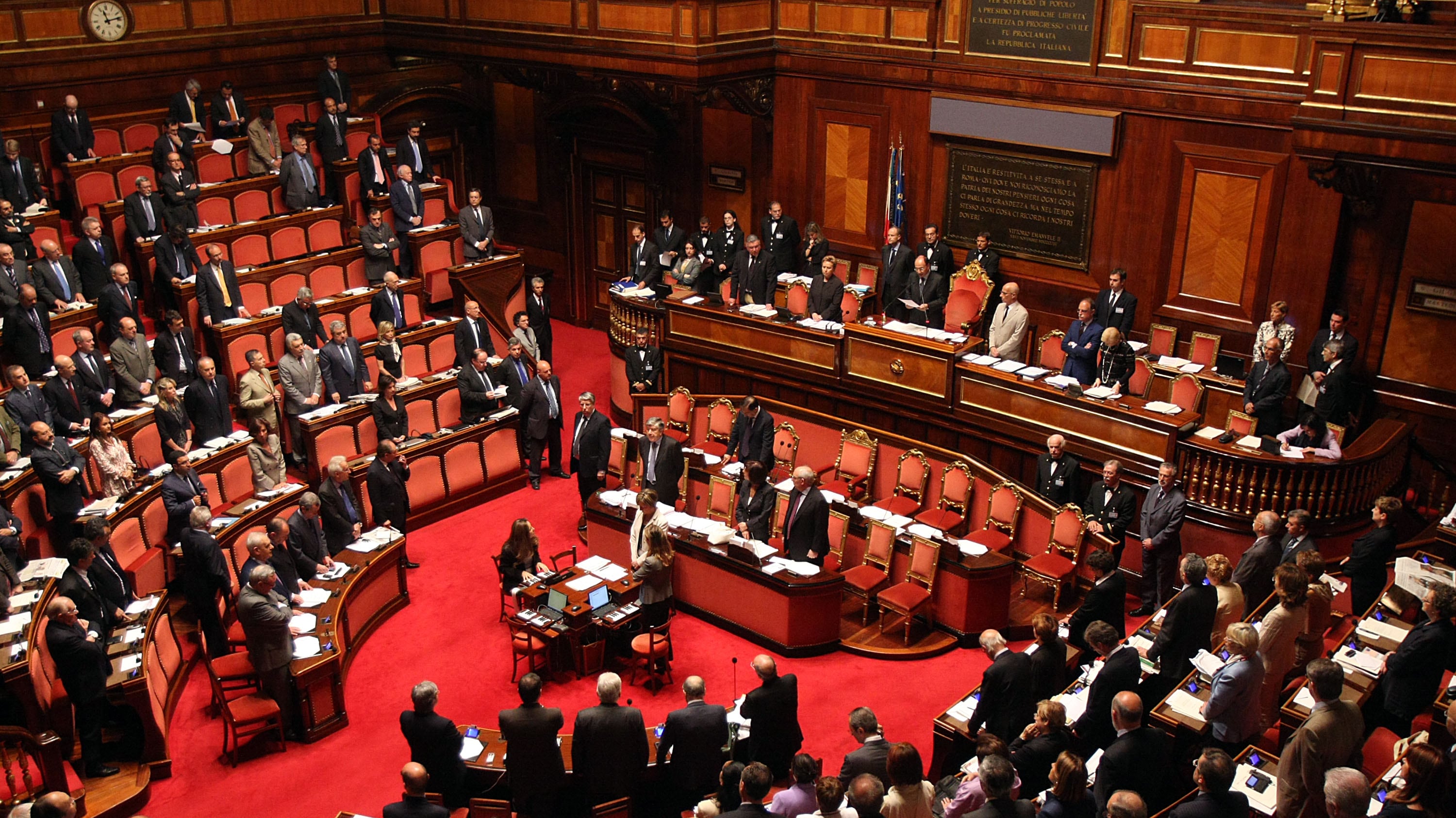 I soliti moralisti che remano contro le riforme