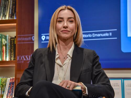 Tafazzismo green della Salis: stop alle pubblicità fossili