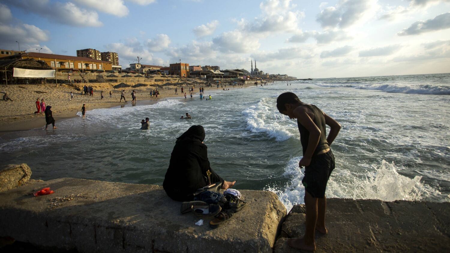 Prove di dialogo tra palestinesi: il governo si riunisce a Gaza