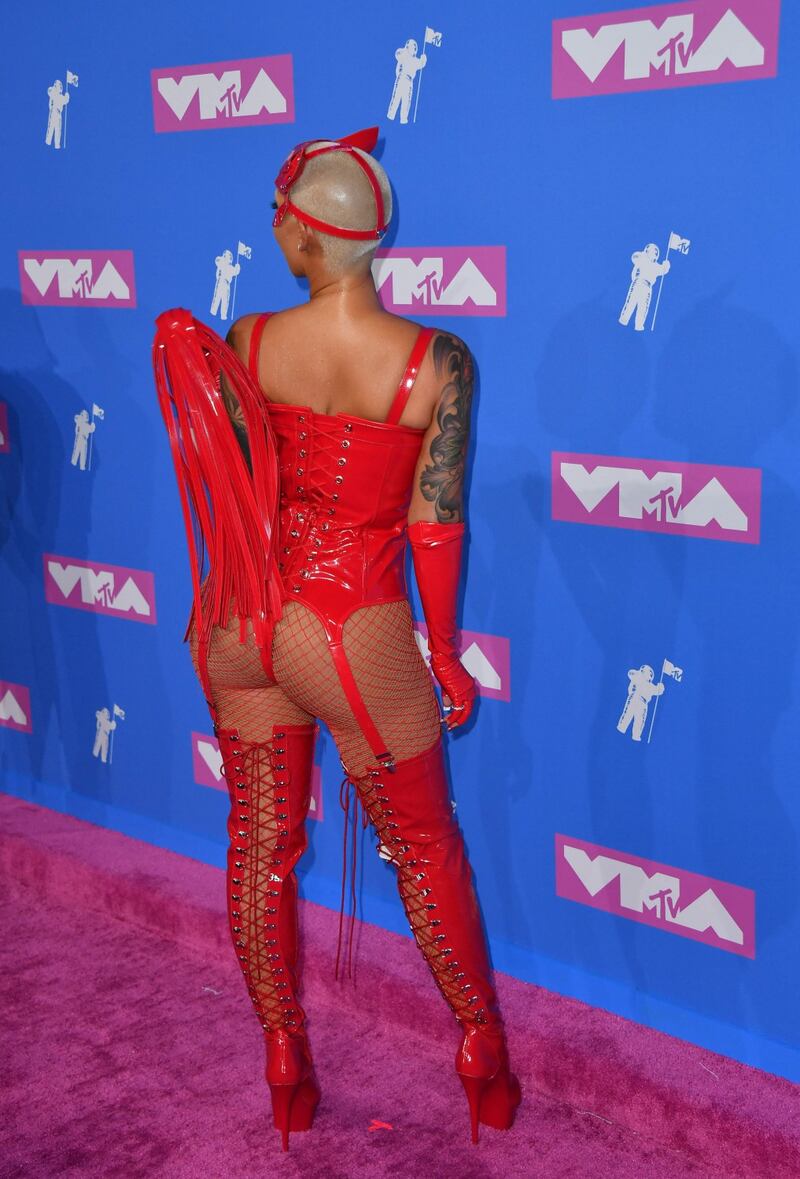 Mtv Video Music Awards 2018, i look più sexy 10
