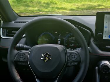 Nuova Suzuki Across, guarda le immagini  15