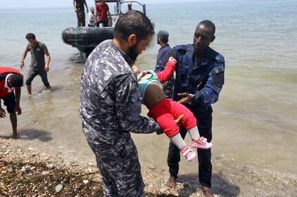Naufragio in Libia: 100 dispersi. Tra le vittime bambini 4