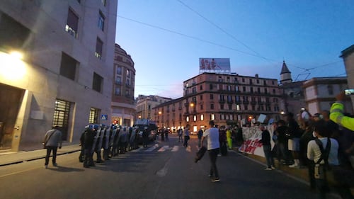 Arrestati tre attivisti, manifestano i centri sociali 4