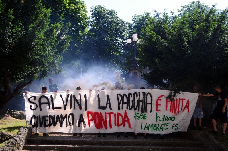 Stranieri e sinistra in corteo contro Salvini 15