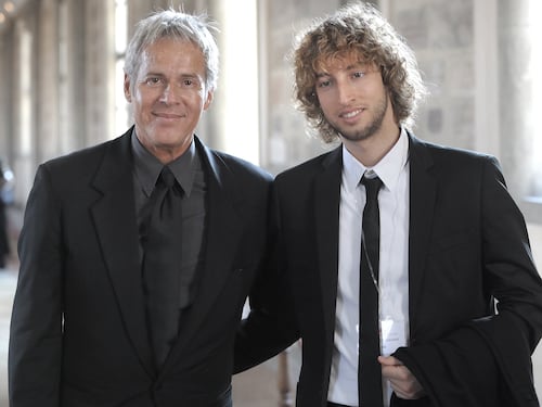 Paura per il figlio di Claudio Baglioni. Ricoverato in ospedale: cosa è successo