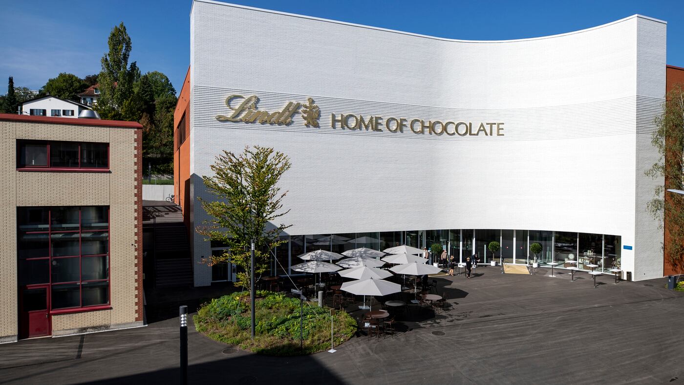 È scoppiata la guerra del cioccolato: cosa rischia l'Italia