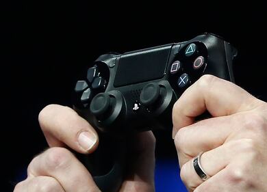 Presentata la Ps4 15