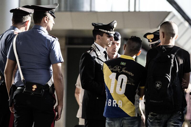 Controlli nelle stazioni per il Giubileo 6