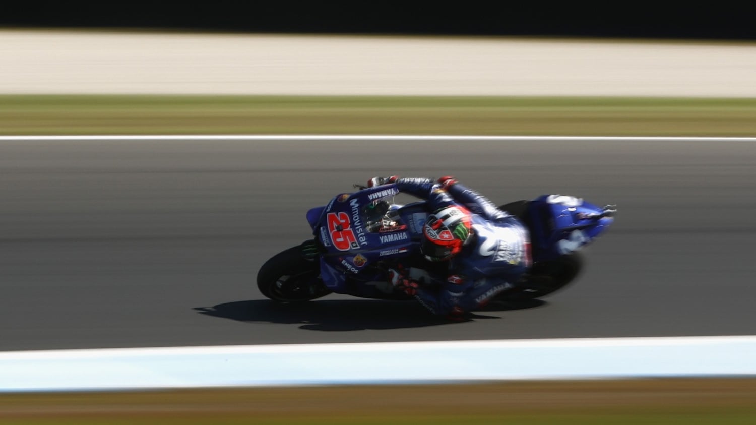 Motogp, Australia: Vinales vince davanti a Iannone e Dovizioso. Ritiro per Marquez