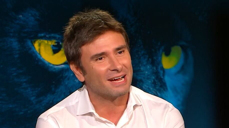 Il provino ad Amici e l'imitazione di Conte: show di Di Battista in tv