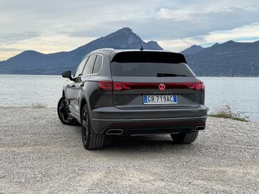 Nuova Volkswagen Touareg 2024, guarda la gallery del nuovo SUV  11
