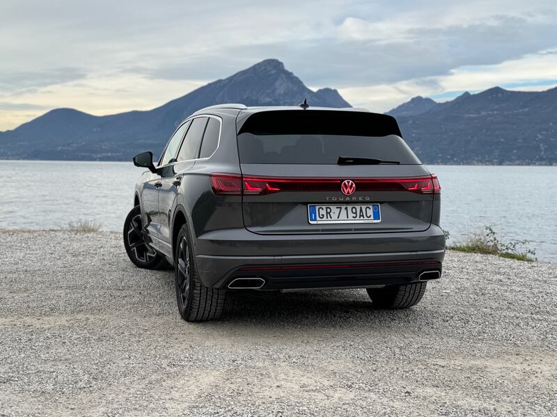 Nuova Volkswagen Touareg 2024, guarda la gallery del nuovo SUV  11